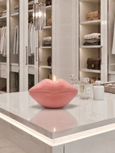 Load image into Gallery viewer, Big Kiss Candle
